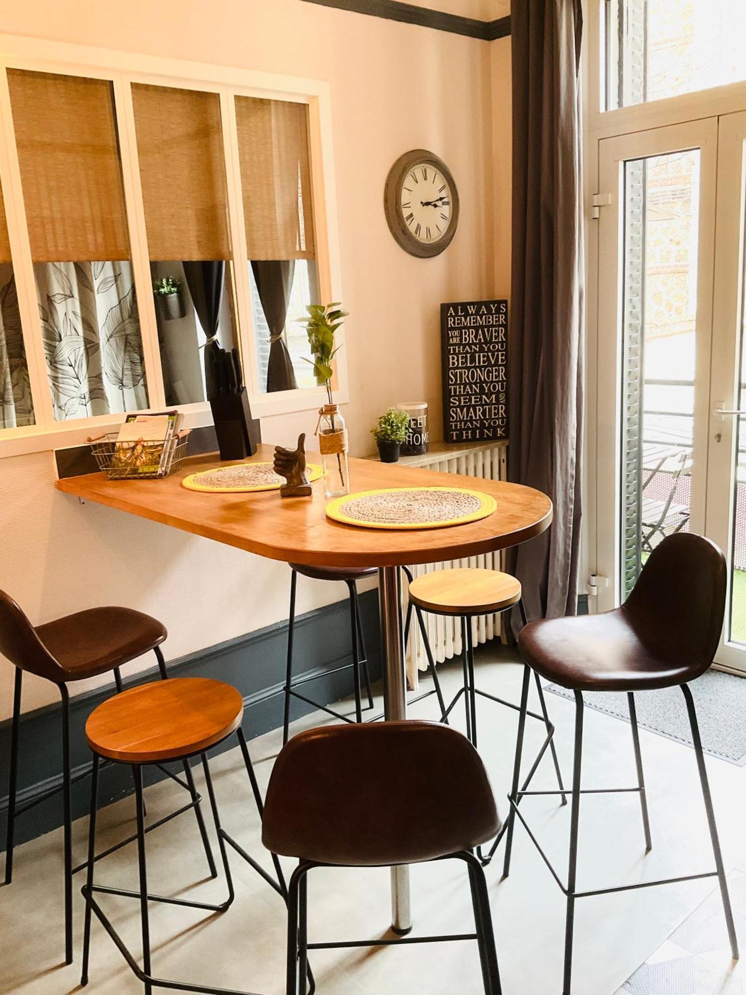 Les Loges Du Theatre Degustation Champagne Offerte Jacuzzi Sauna Jeux Velos Maison Prive 150M2 Historique 14Pers Max Emplacement Exceptionnel Et Chic, 200M De L'Avenue De Champagne, Gare, Musee, Jardins, Restaurations, Toutes Commodites Épernay Esterno foto