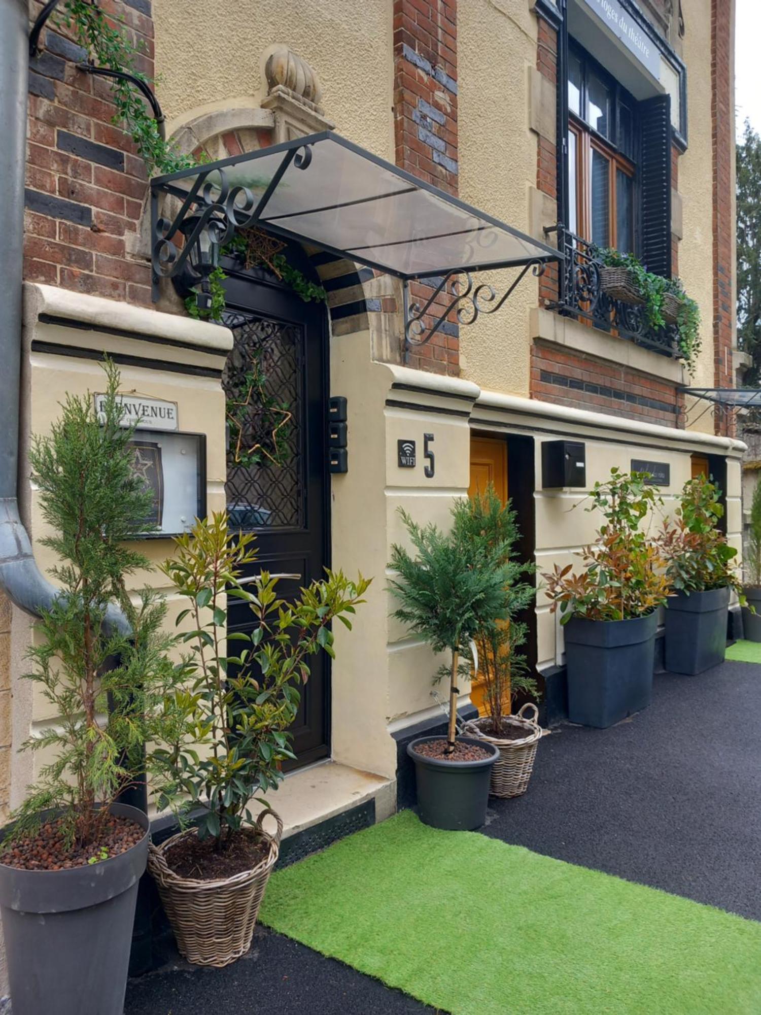 Les Loges Du Theatre Degustation Champagne Offerte Jacuzzi Sauna Jeux Velos Maison Prive 150M2 Historique 14Pers Max Emplacement Exceptionnel Et Chic, 200M De L'Avenue De Champagne, Gare, Musee, Jardins, Restaurations, Toutes Commodites Épernay Esterno foto